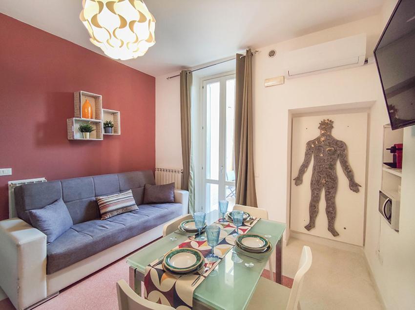 Casa Chiara In Centro Con Corte Privata Сан-Бенедетто-дель-Тронто Екстер'єр фото