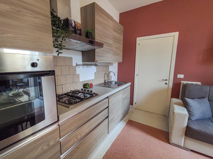 Casa Chiara In Centro Con Corte Privata Сан-Бенедетто-дель-Тронто Екстер'єр фото